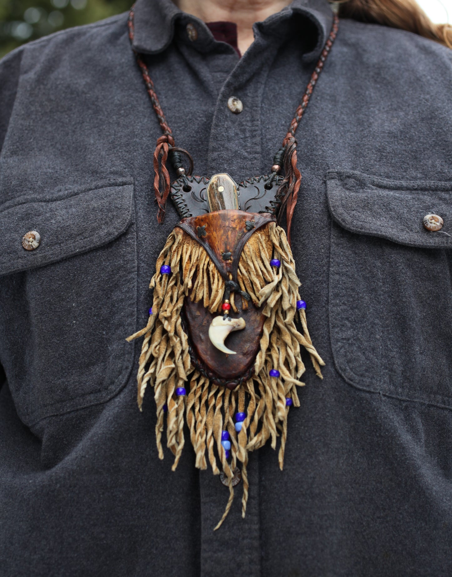 Mountain Man Neck Knife, cougar claw