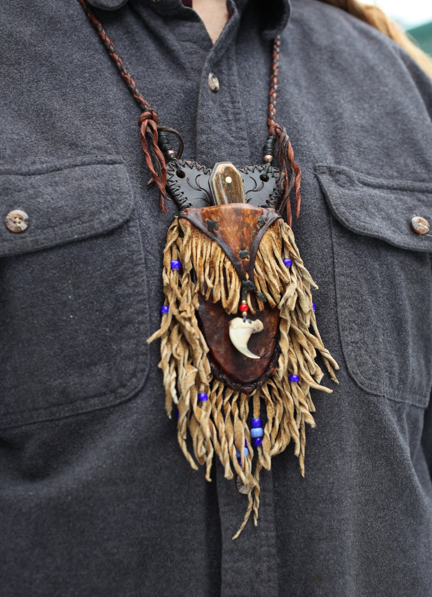 Mountain Man Neck Knife, cougar claw