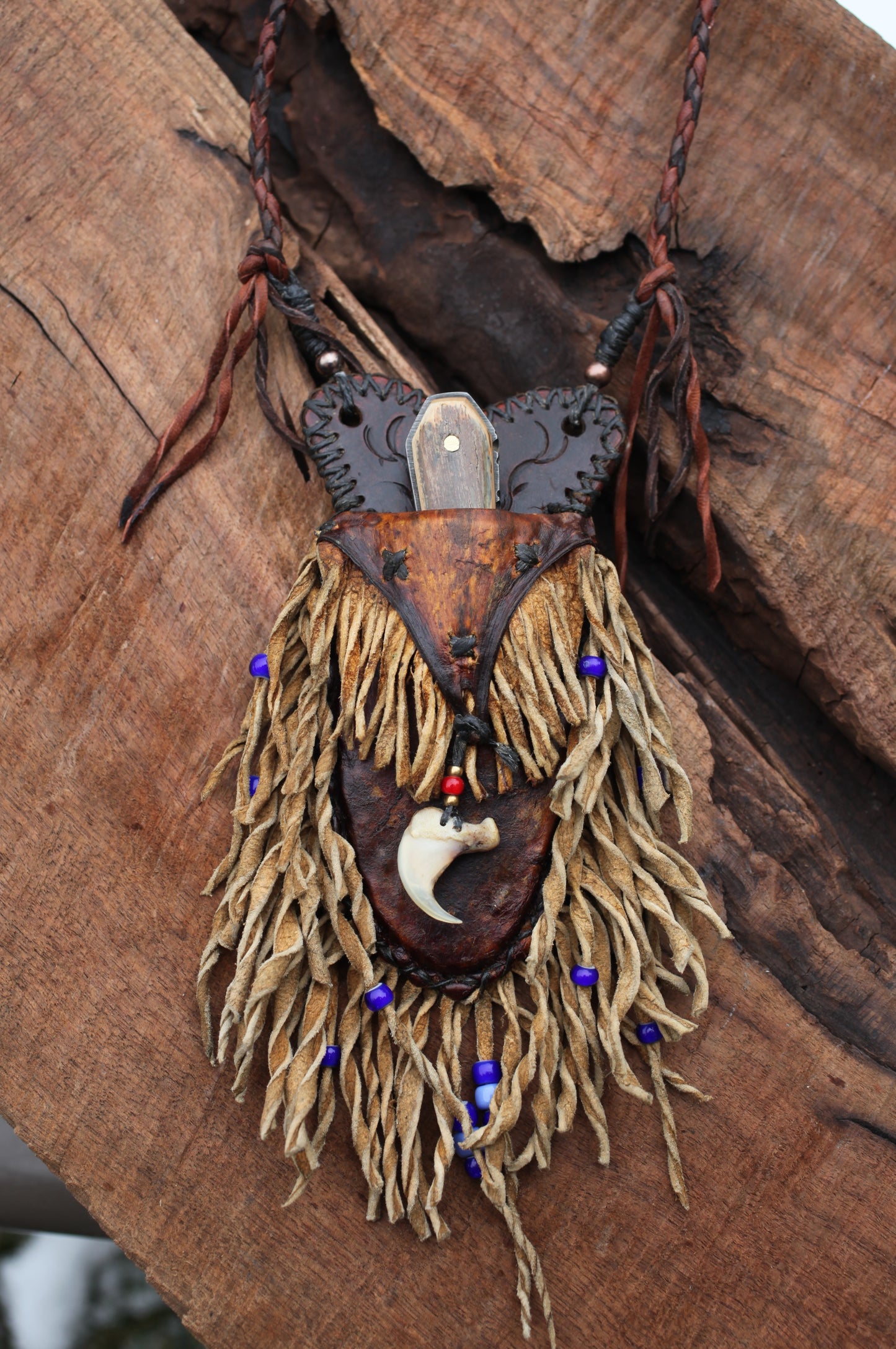 Mountain Man Neck Knife, cougar claw