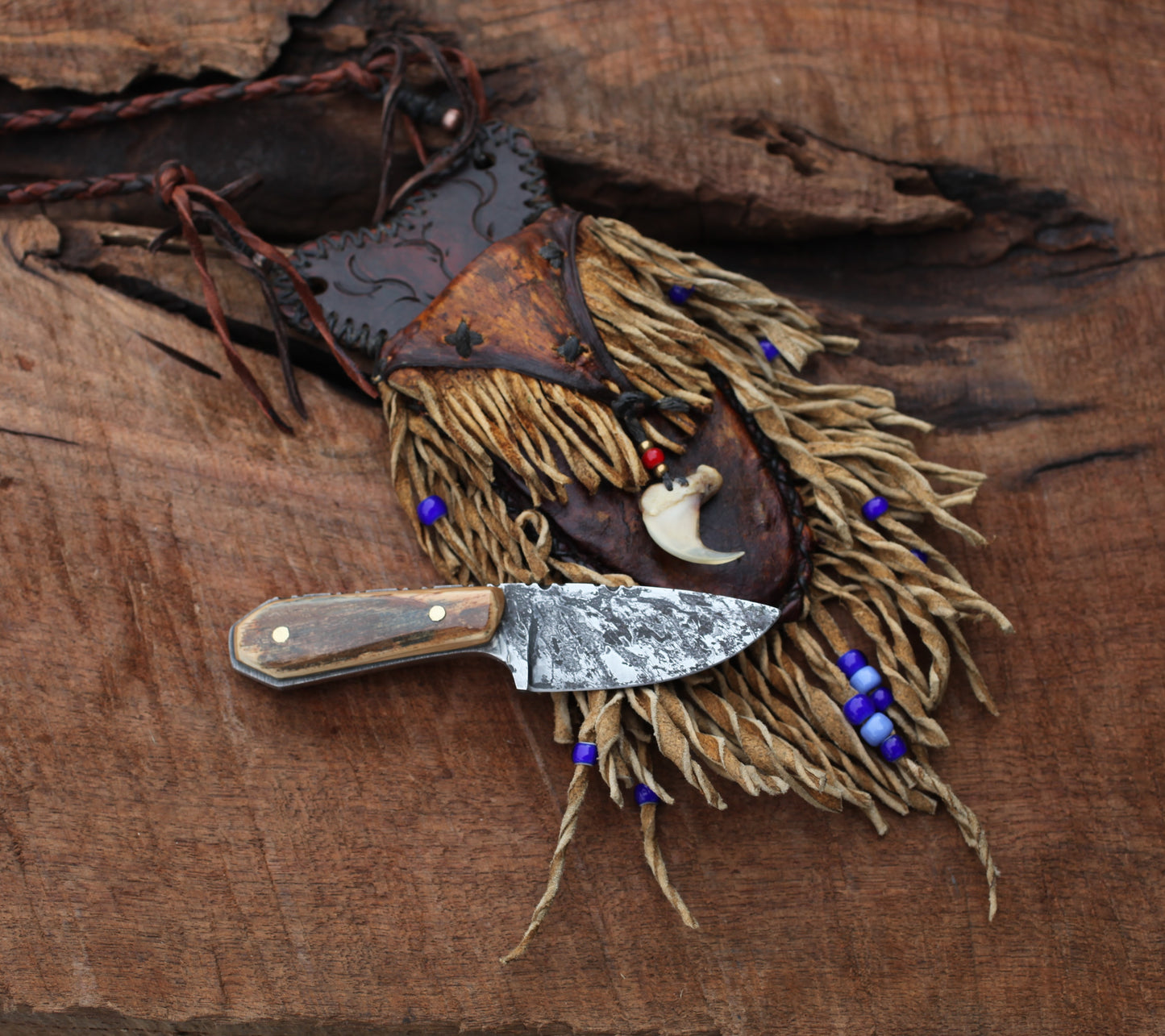 Mountain Man Neck Knife, cougar claw