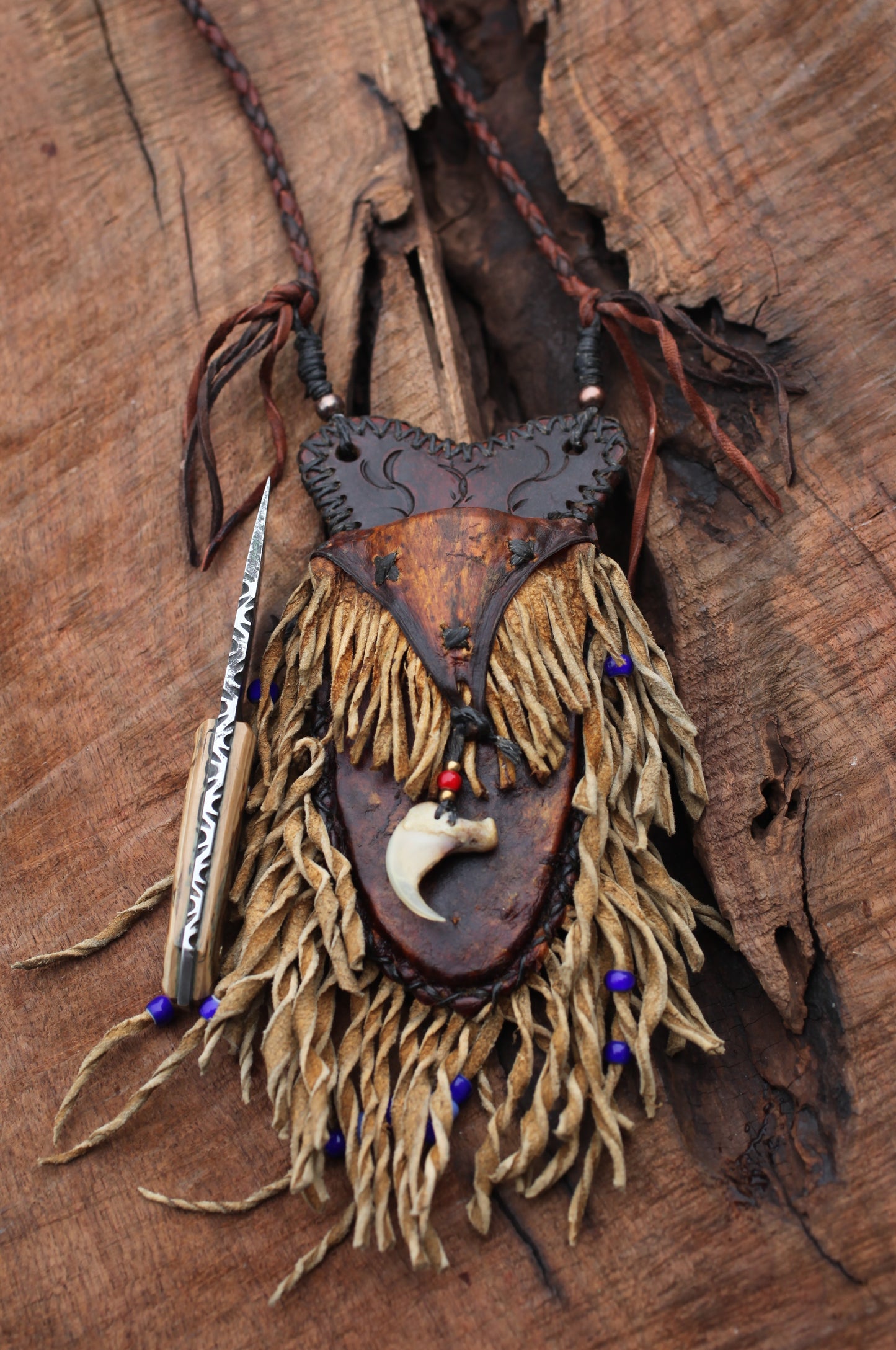 Mountain Man Neck Knife, cougar claw