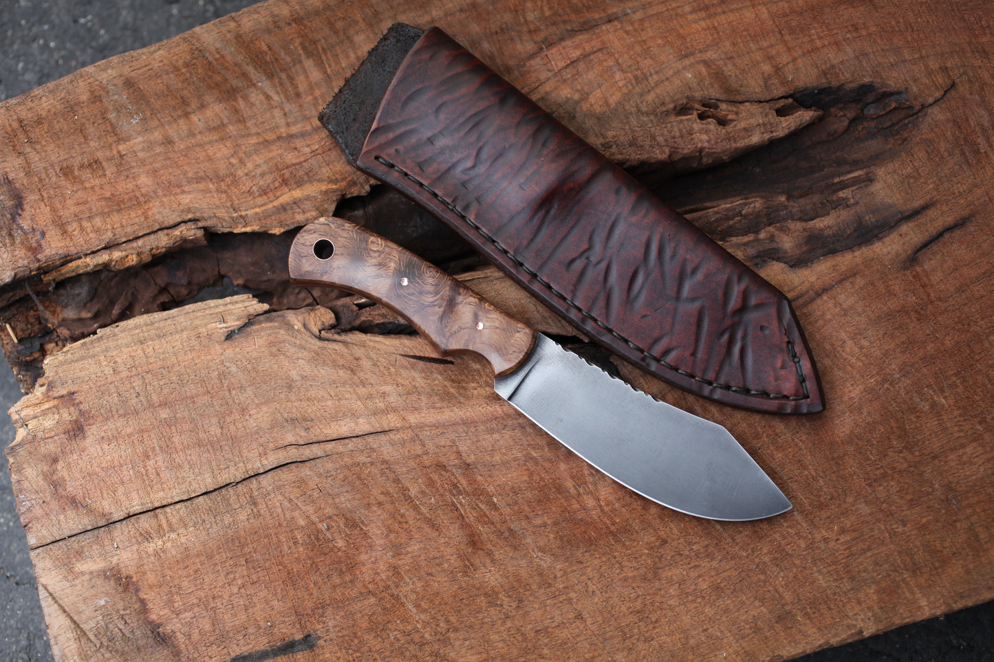 Nessmuk in dark oak