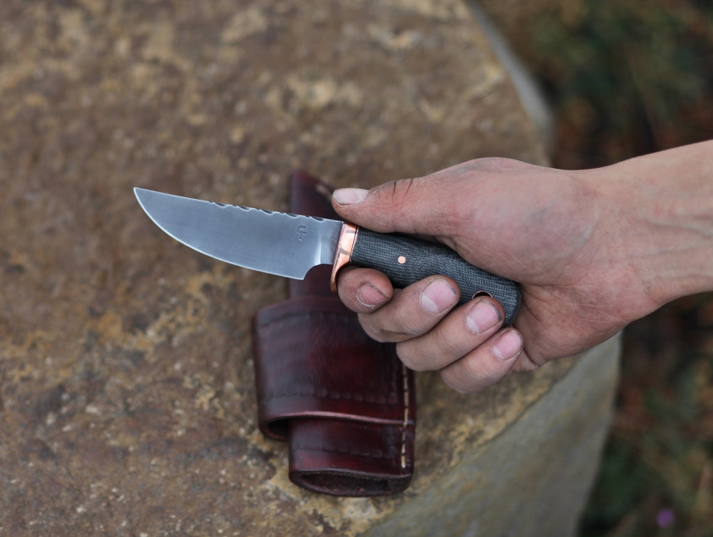 3 finger utility blade, canvas micarta