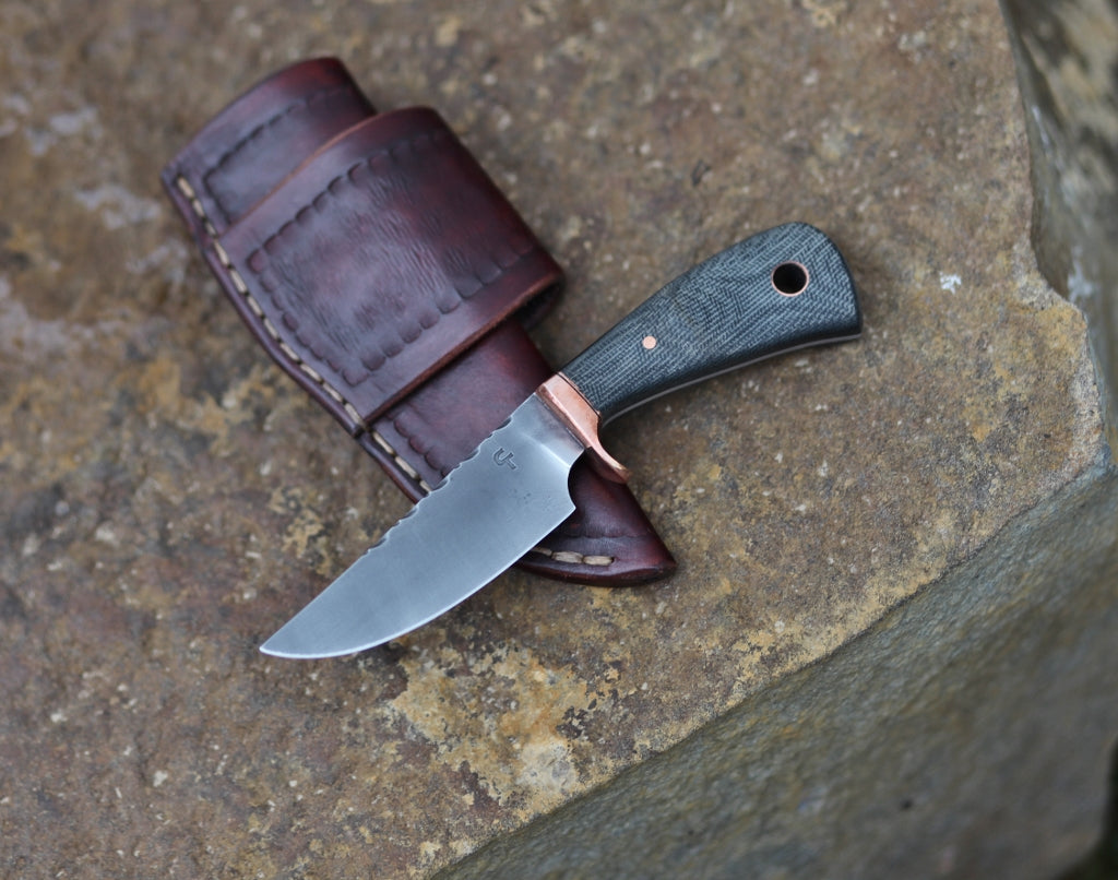 3 finger utility blade, canvas micarta