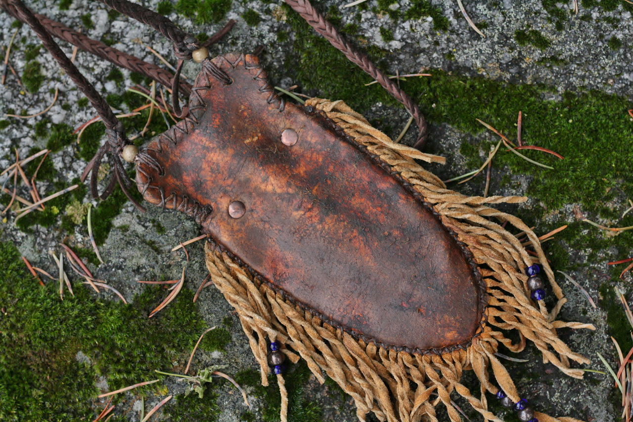 Mountain Man neck knife, sheep horn