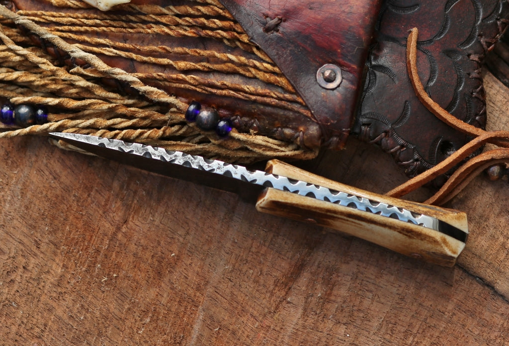 Mountain man neck knife, elk