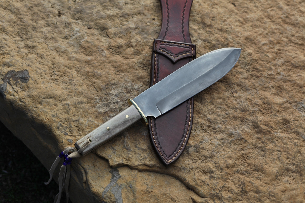 Big camp knife, caribou antler
