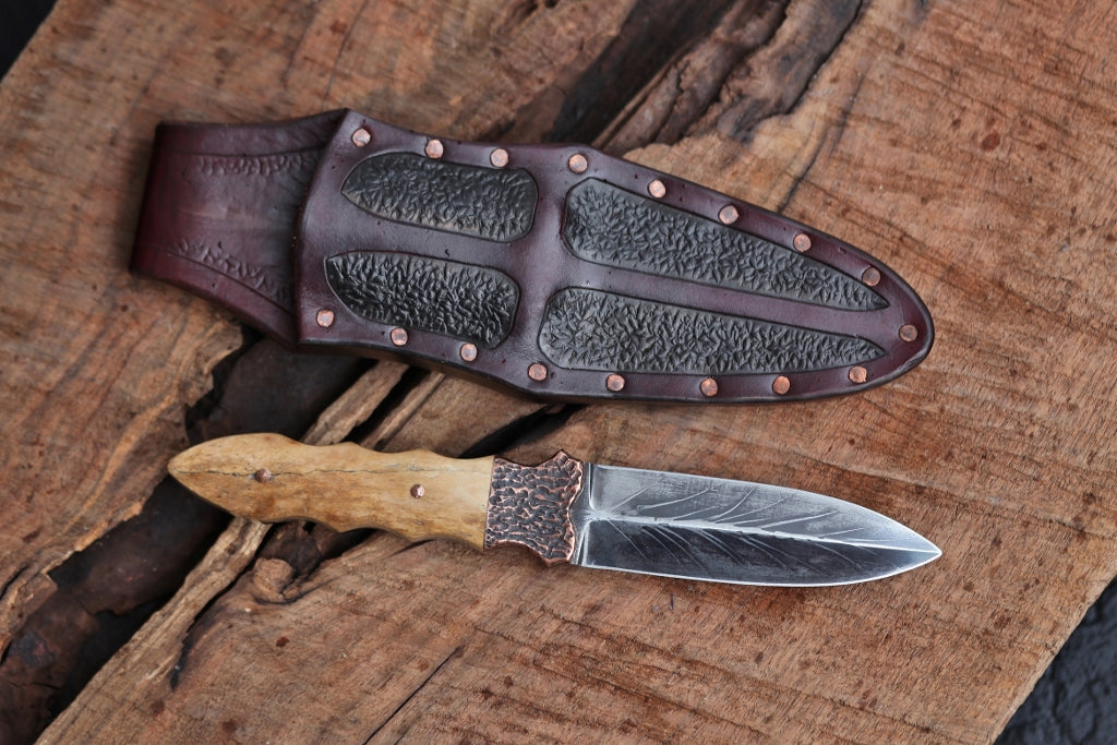 2 edged Renaissance knife, oosik and copper