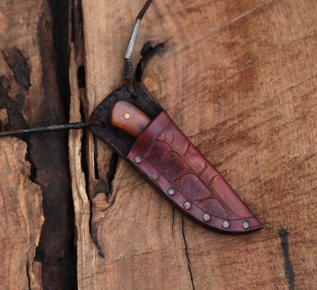 Neck knife, ironwood