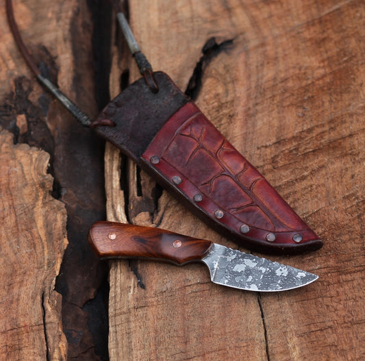 Neck knife, ironwood