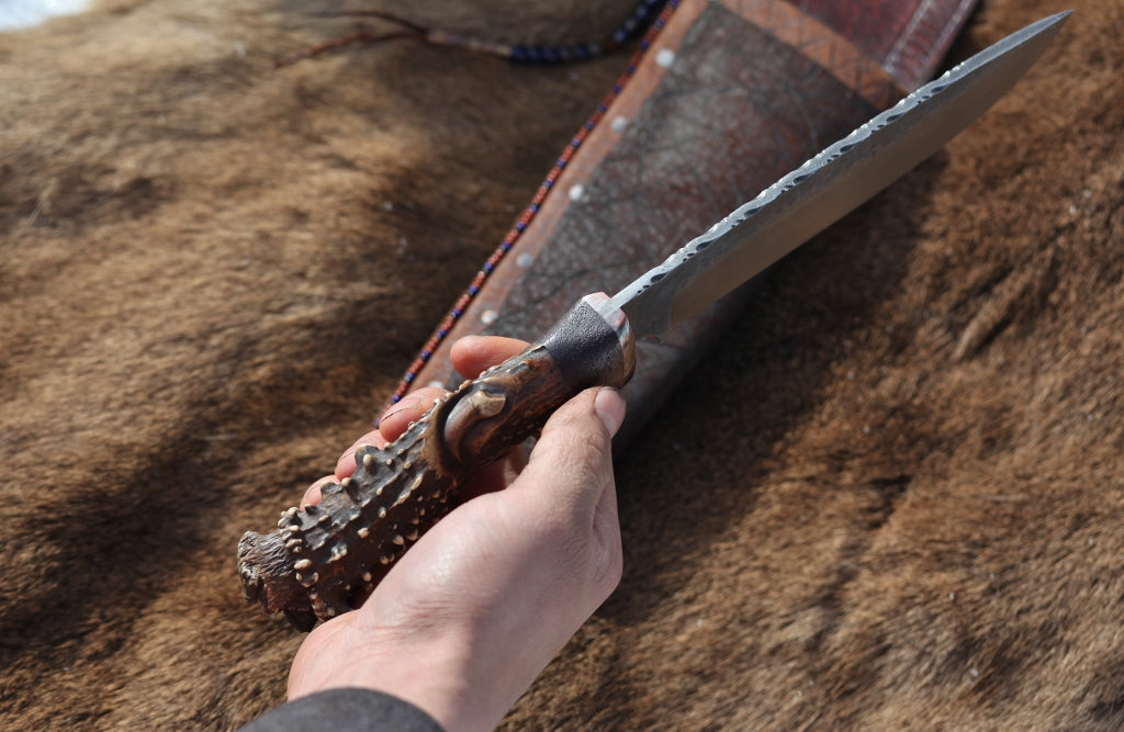 Mountain Man camp knife, carved antler