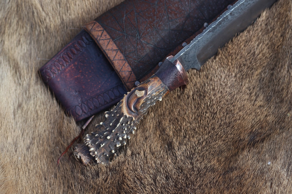 Mountain Man camp knife, carved antler