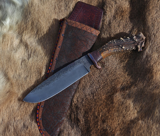 Mountain Man camp knife, carved antler