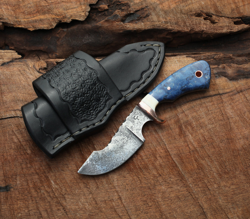 Modified Drop point hunter, blue maple – C Thomas Knives