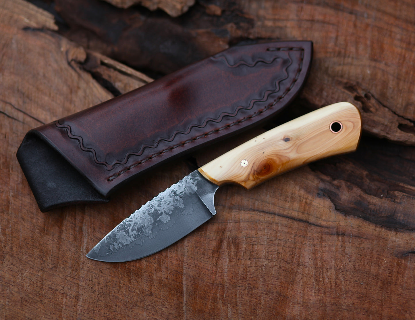 Guardless Drop point hunting knife, Pacific yew wood