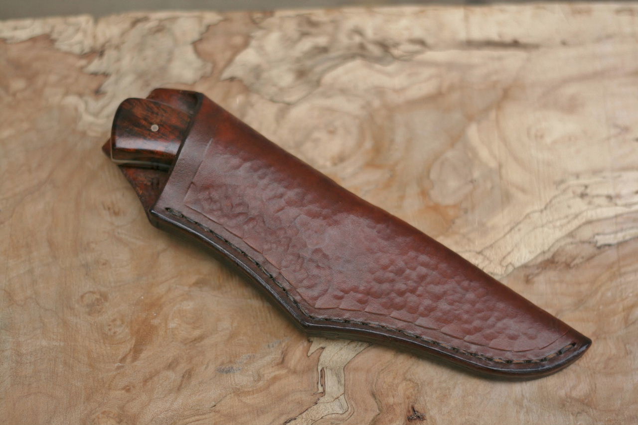 Fancy Hunter, feather grain walnut