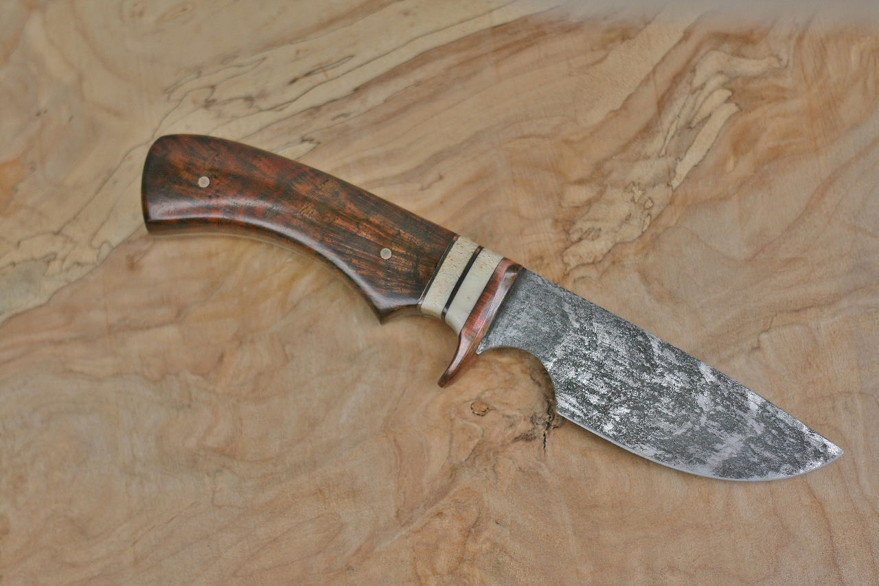 Fancy Hunter, feather grain walnut