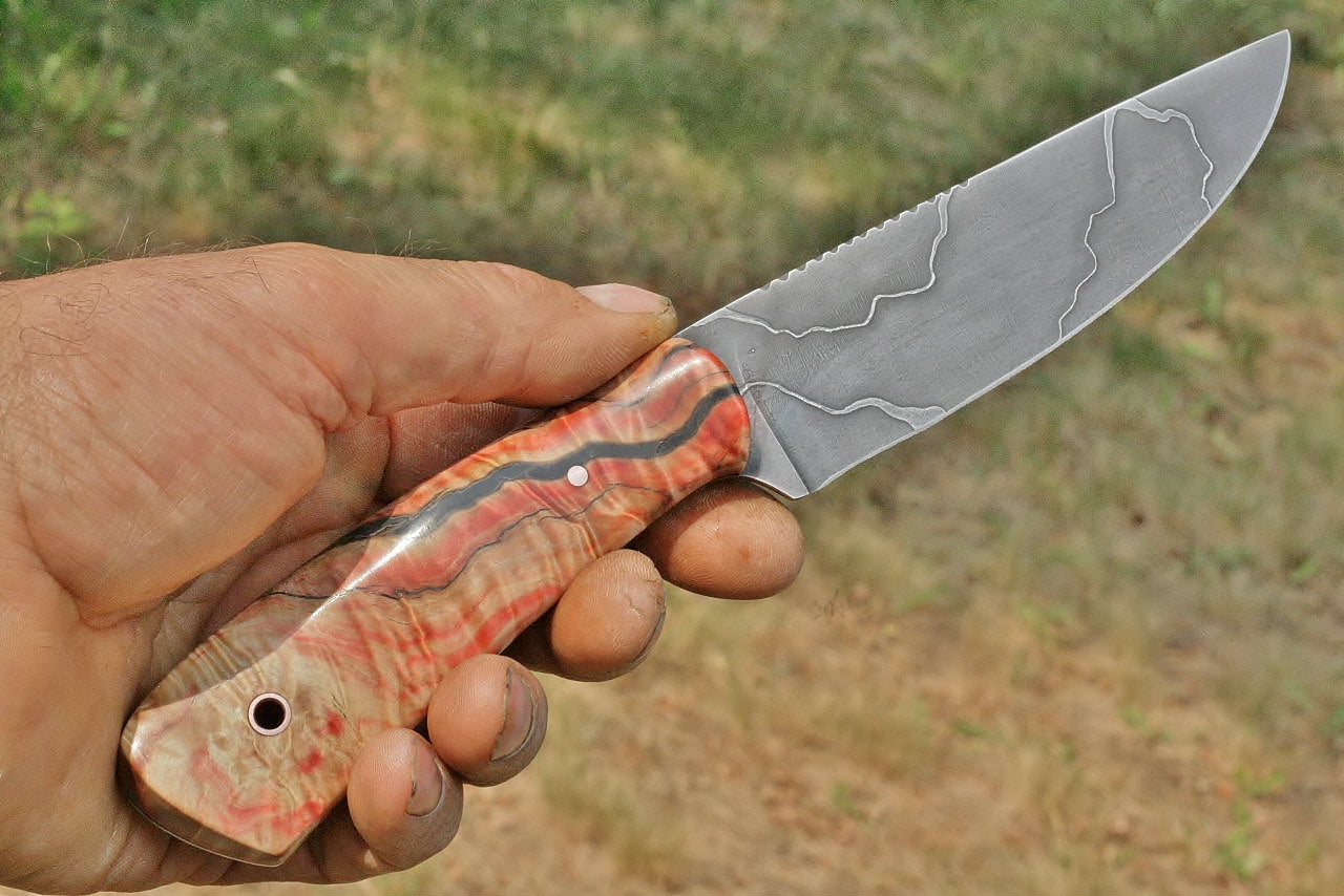 Custom hunter utility knife, box elder