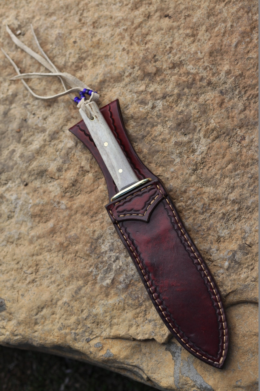 Big camp knife, caribou antler