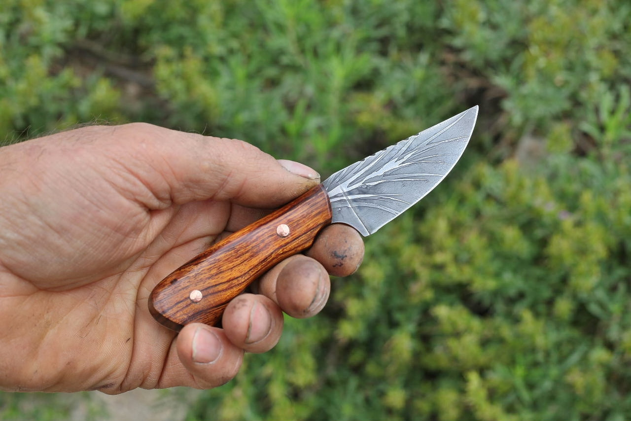 Custom etched neck knife, ironwood